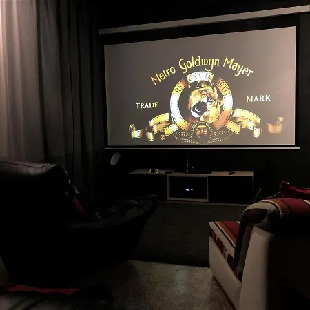 Le Soyeureux Villa Spa